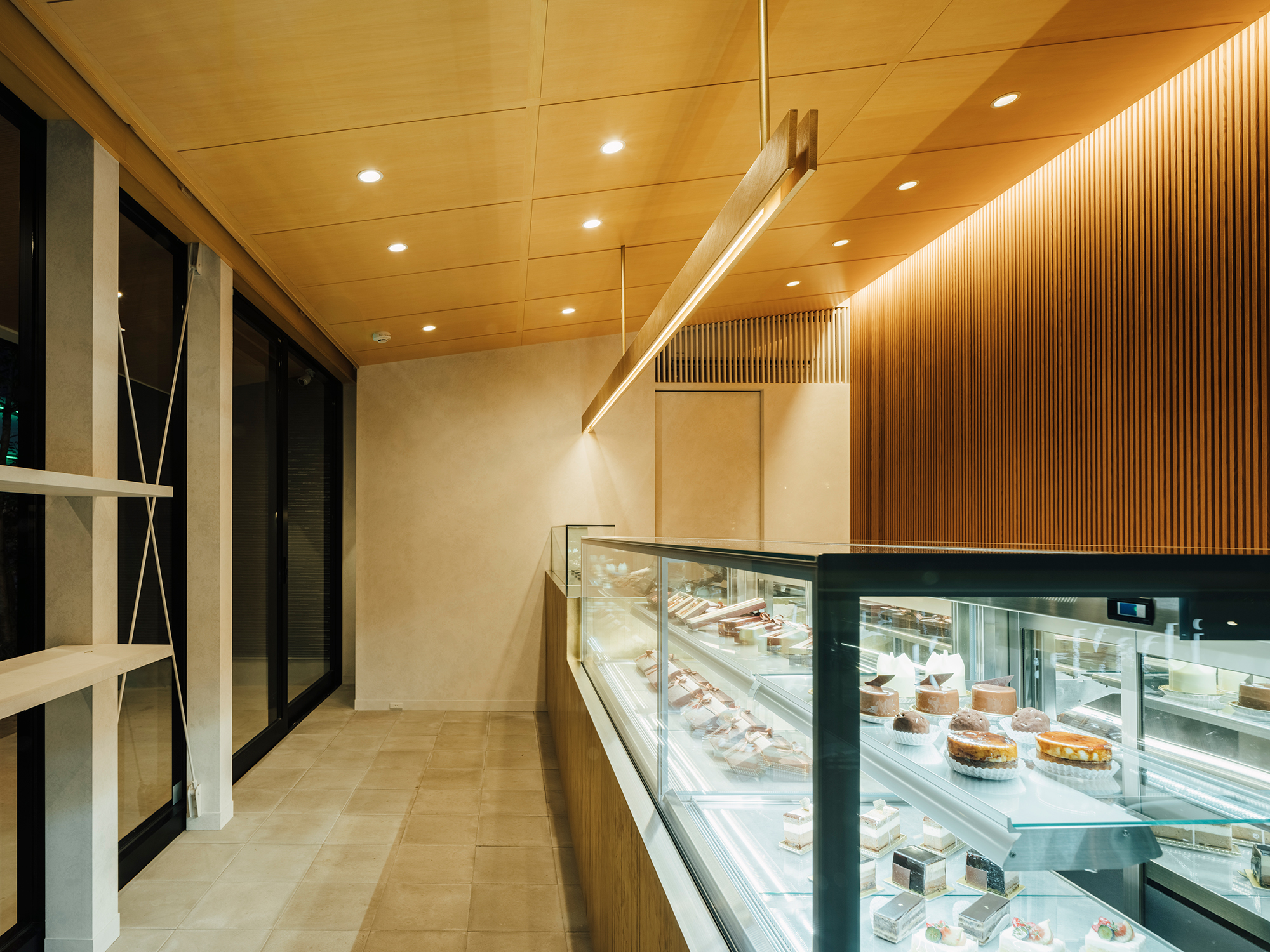 L'Authentique　Glace et Chocolat